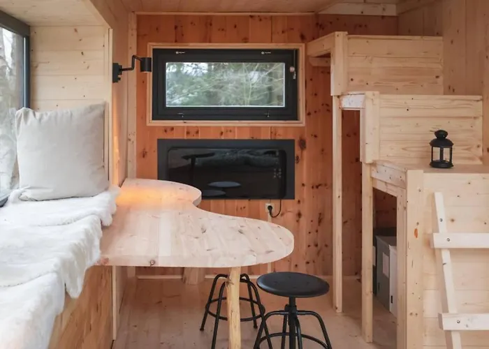 Enjoy Cozy Tree House Hills Forest Gardens Beautiful Views Sauna Hotbath 度假居 Jablonné v Podještědí