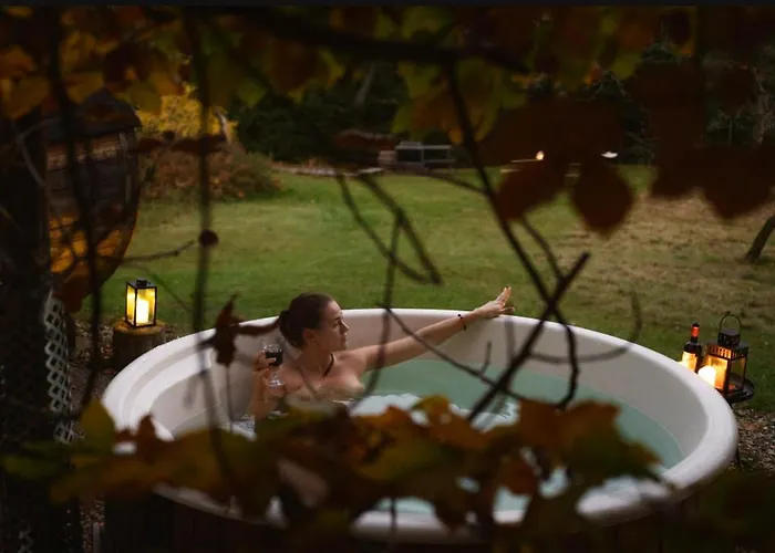 Enjoy Cozy Tree House Hills Forest Gardens Beautiful Views Sauna Hotbath Jablonné v Podještědí